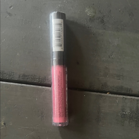 NYX Vivid Pink Lip Gloss - Picture 2 of 2